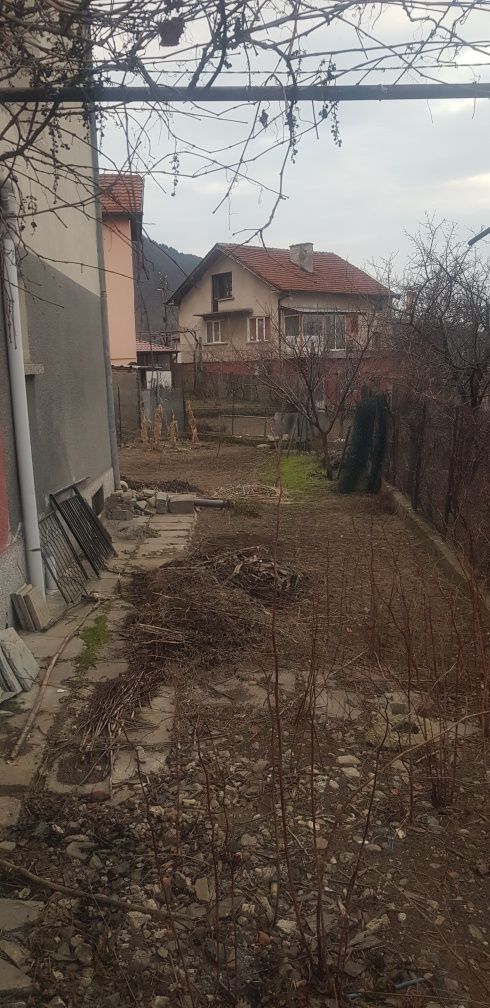 Продава къща в с.Бистрица общ.Дупница