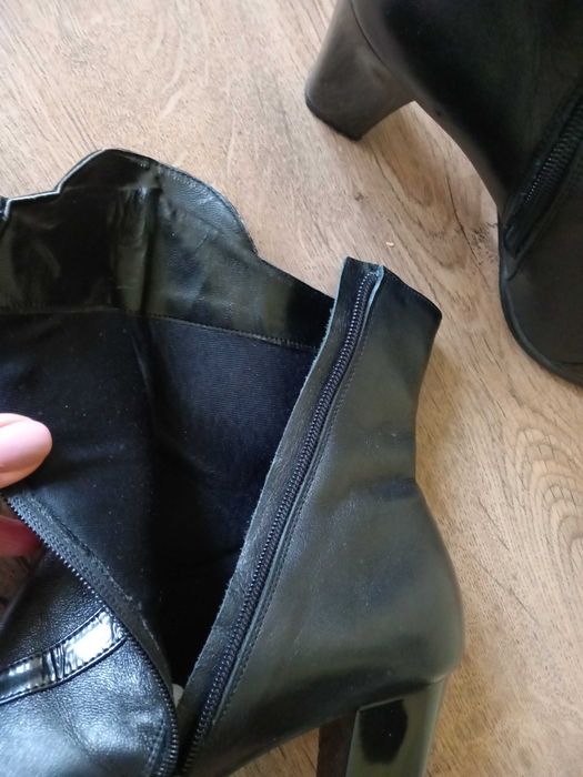 Botine negre din piele,mărimea 38