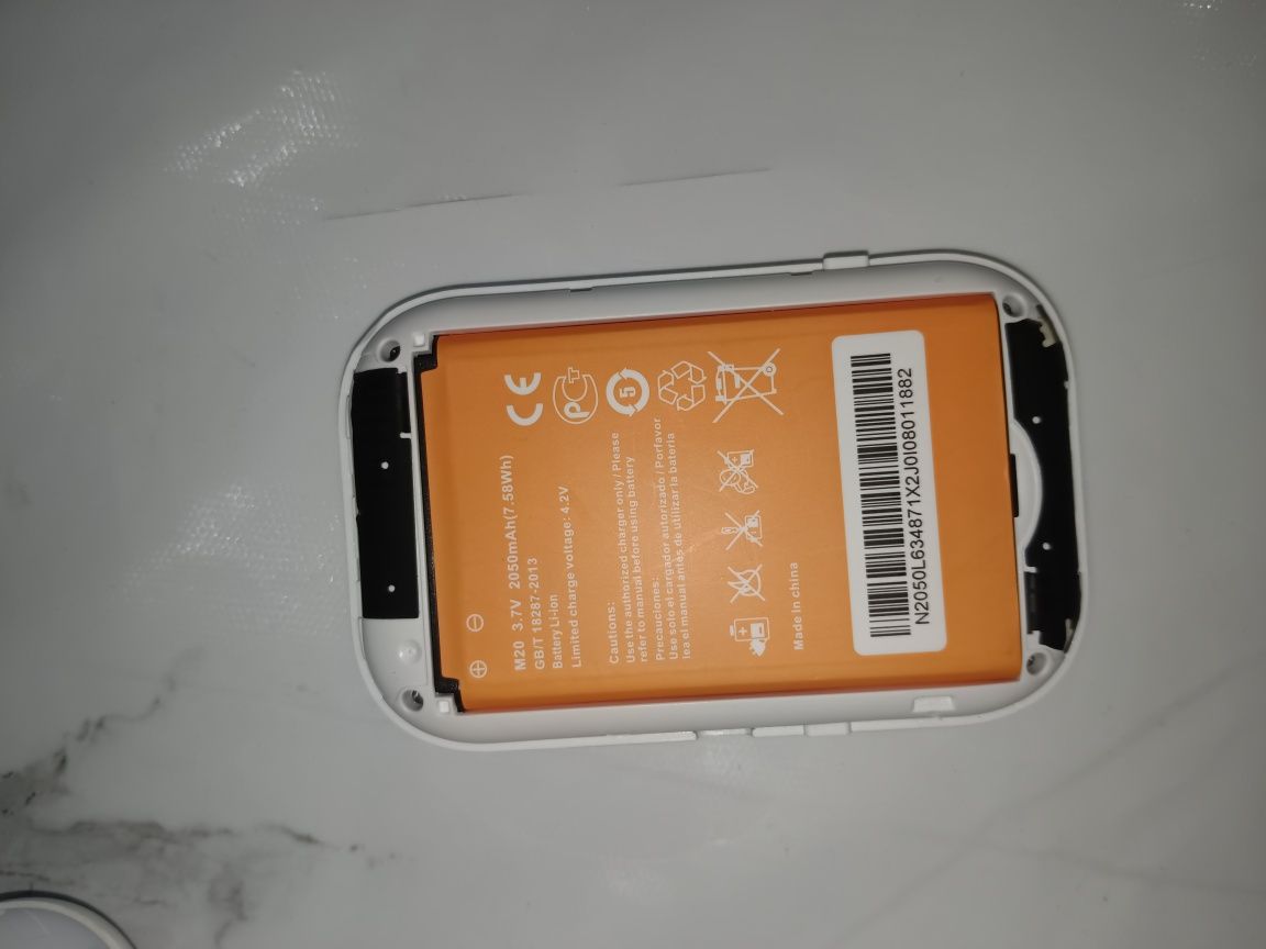 Altel 4G WiFi роутер MiFi L02Hi