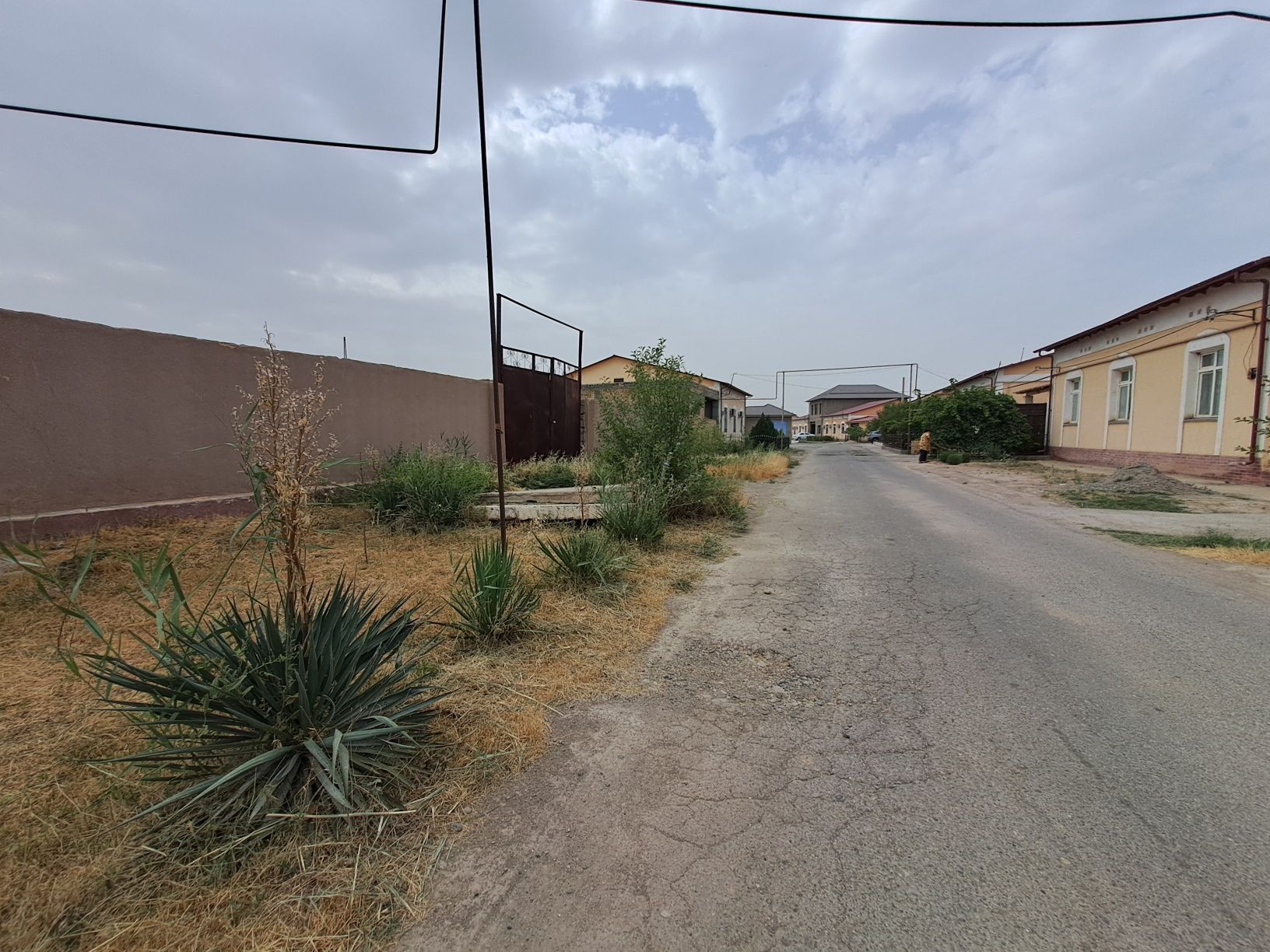 Fundament qoʻyilgan Yer sotiladi