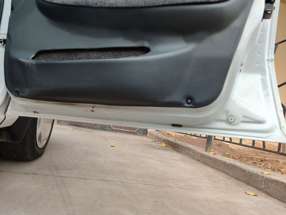 Нексия 1 донс матор сотилади.