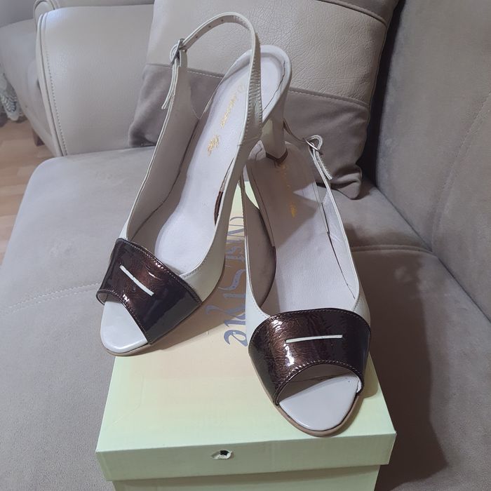 Sandale elegante din piele naturala