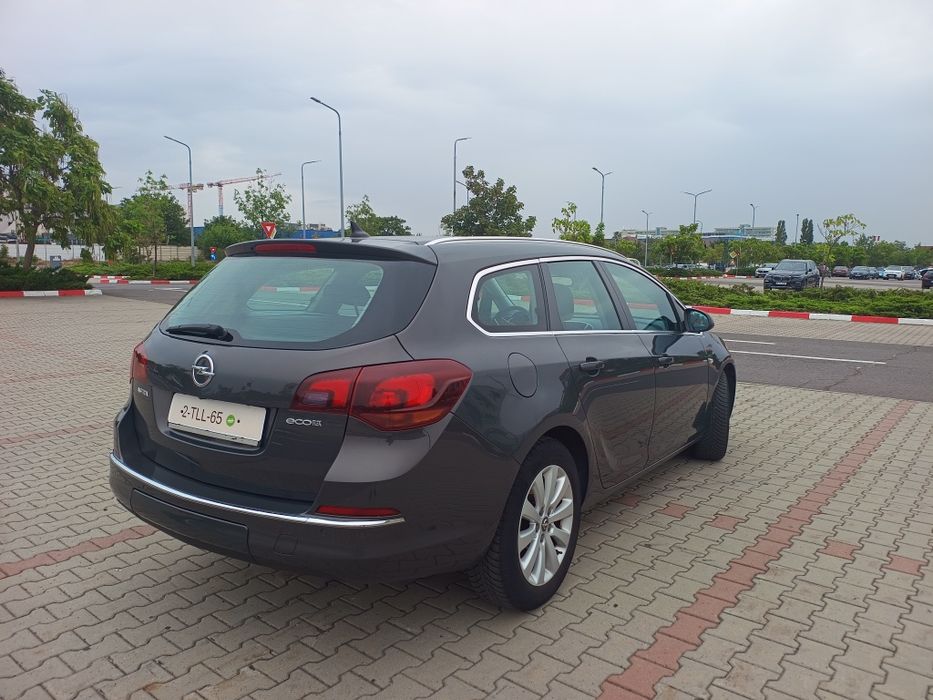 Opel Astra J facelift