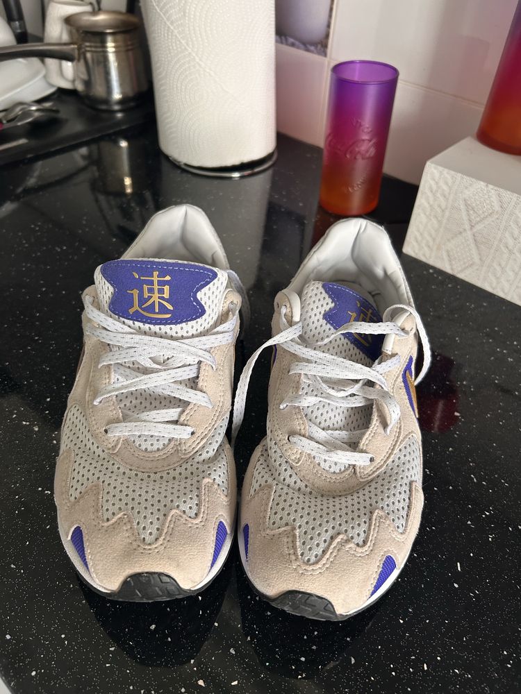 Adidasi Nike nr 42