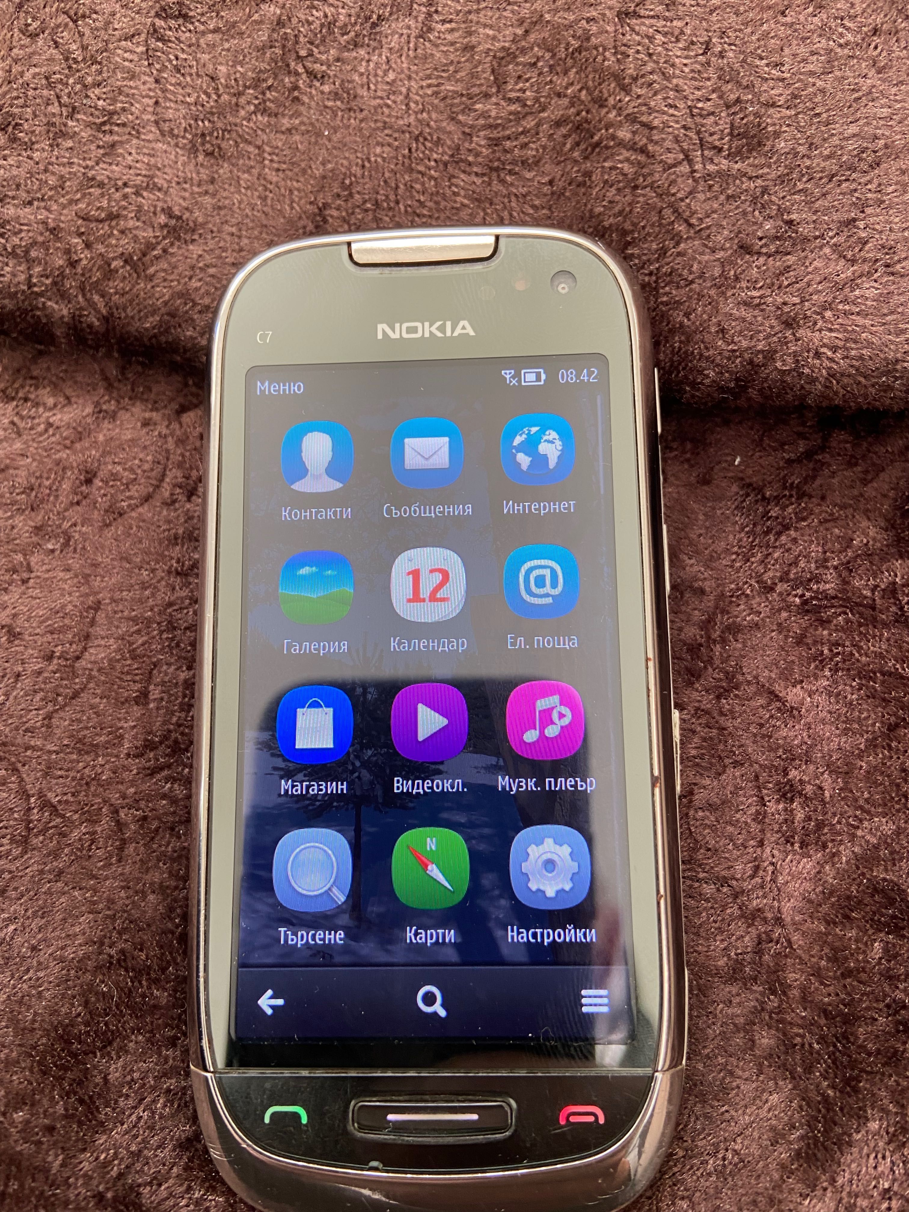 Nokia C7 в много добро състояние