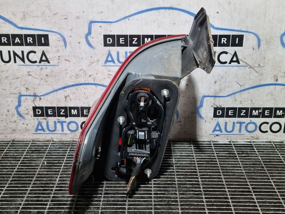 Stop Dreapta BMW X5 E70 Facelift 2010 - 2013 SUV 4 Usi (1283) Cu led