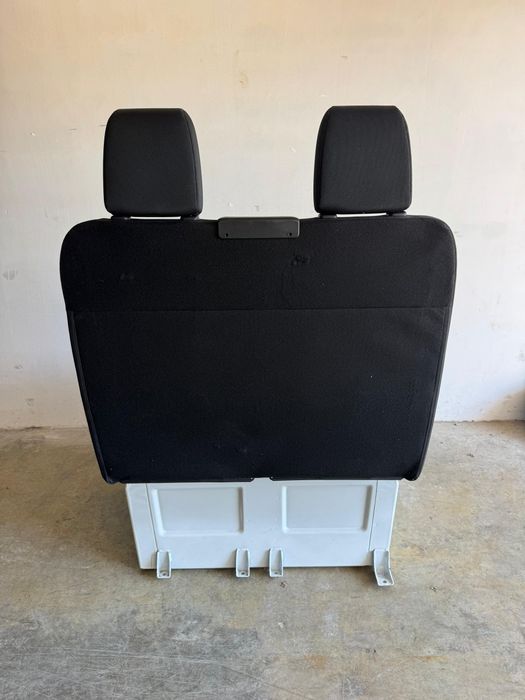 Предна двойна седалка за Мерцедес Спринтер W907