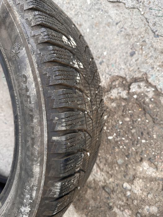Шина зима в отличном состоянии