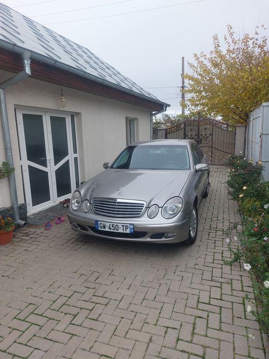 Mercedes E 220 elegance