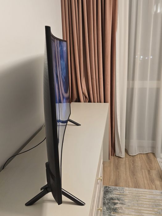 De vânzare TV Samsung Curbat