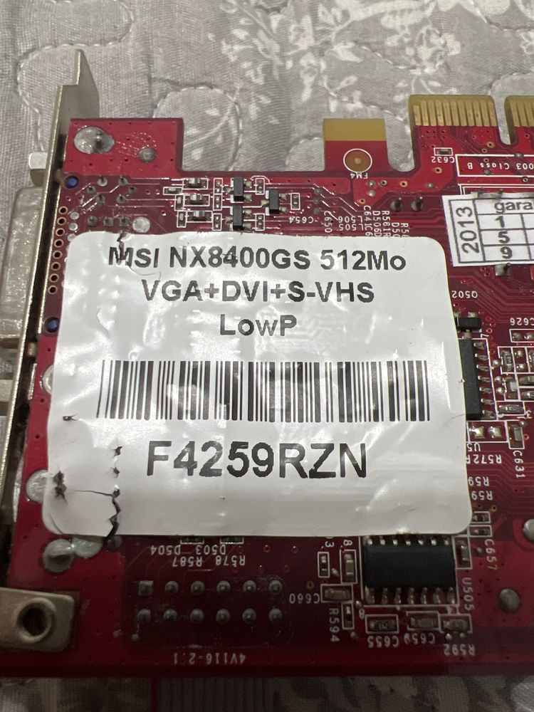 Placa Video MSI nVidia GeForce NX8400GS 512 Mo