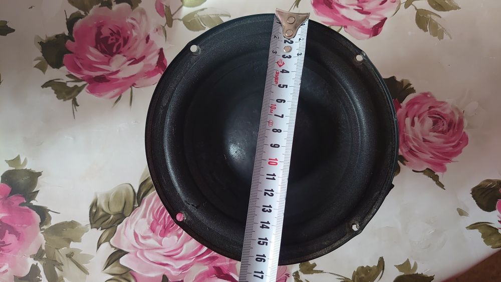 Продам динамик диаметр 16.5см