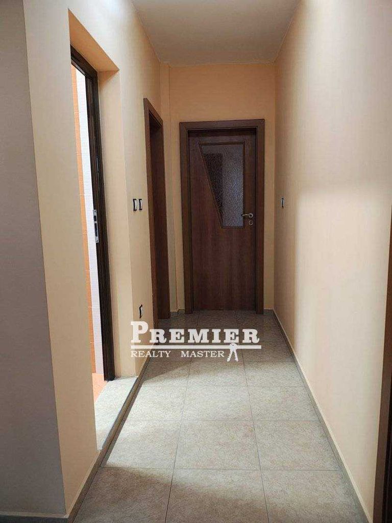 Продава се Четиристаен апартамент в Поморие - 146 кв.м за 1014 €/кв.м - Снимка #9