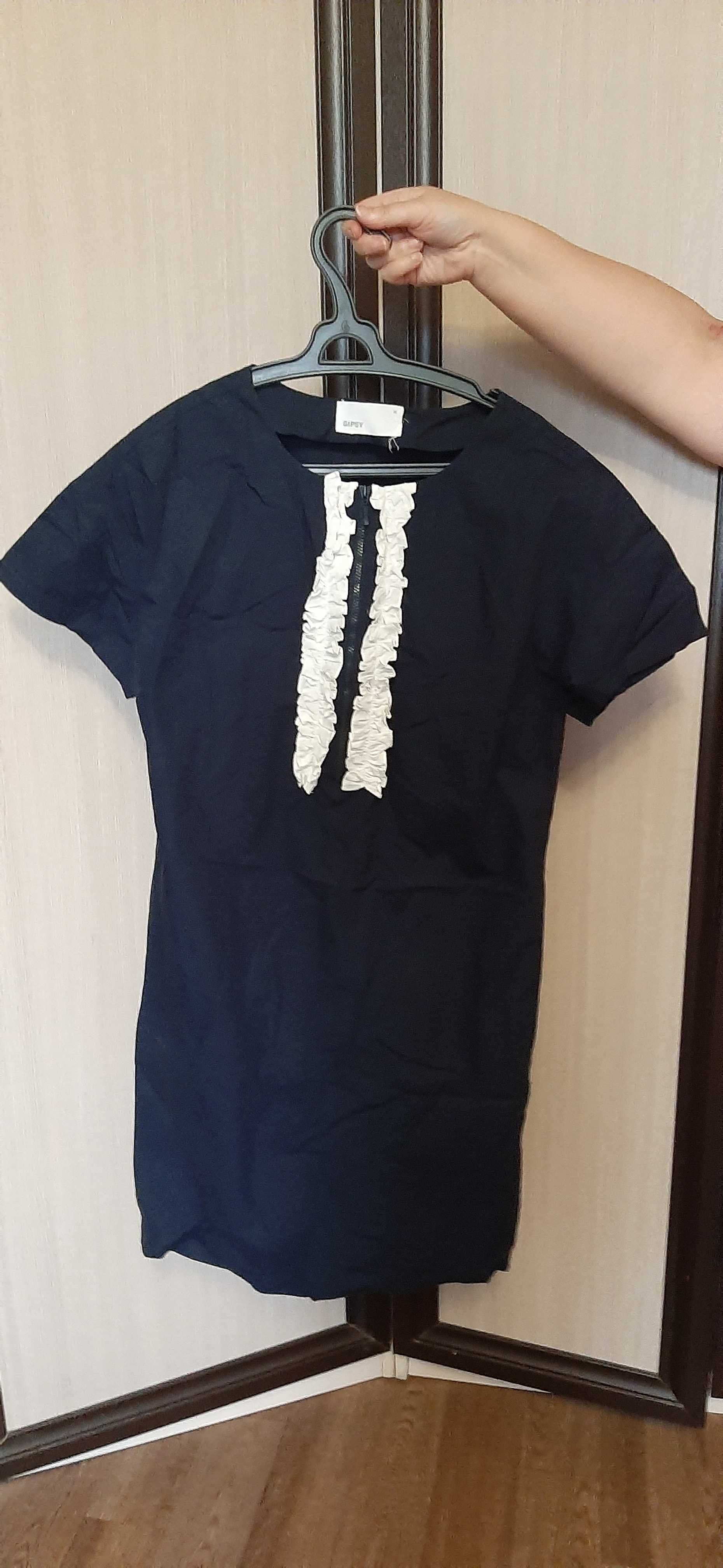 Продам платья женские, размер 44-46