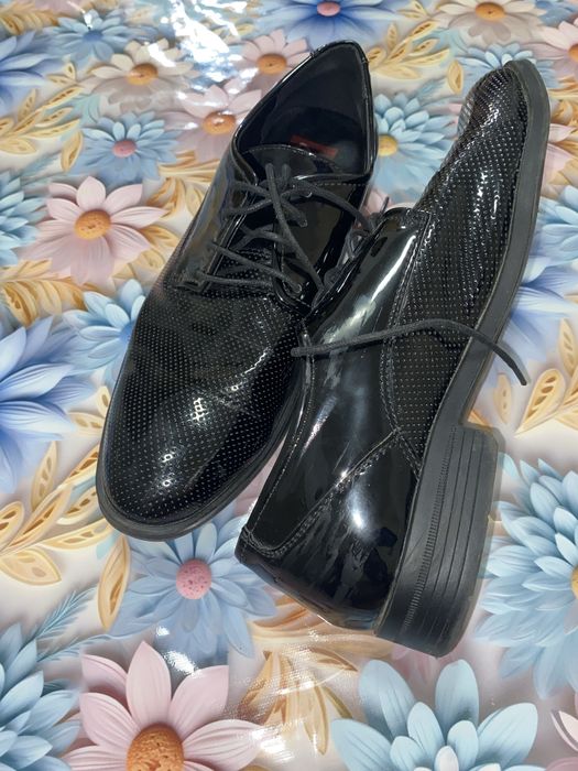 vand pantofi de piele