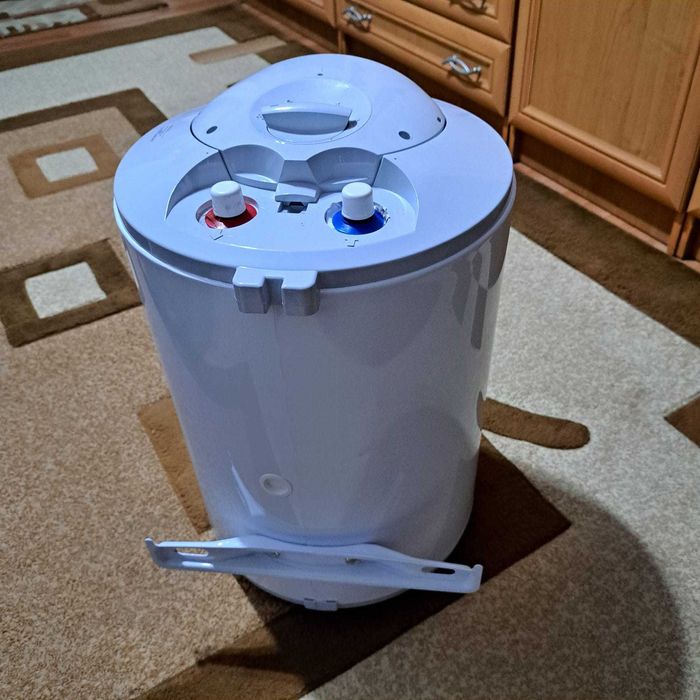 Vand boiler electric TESY, 30 litri