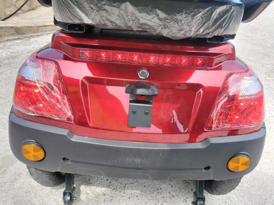 Електрическа четириколка FM4-LUX 1500W-RED с2 години гаранция