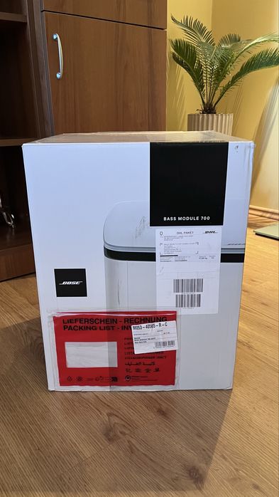 Bose BassModule 700 White