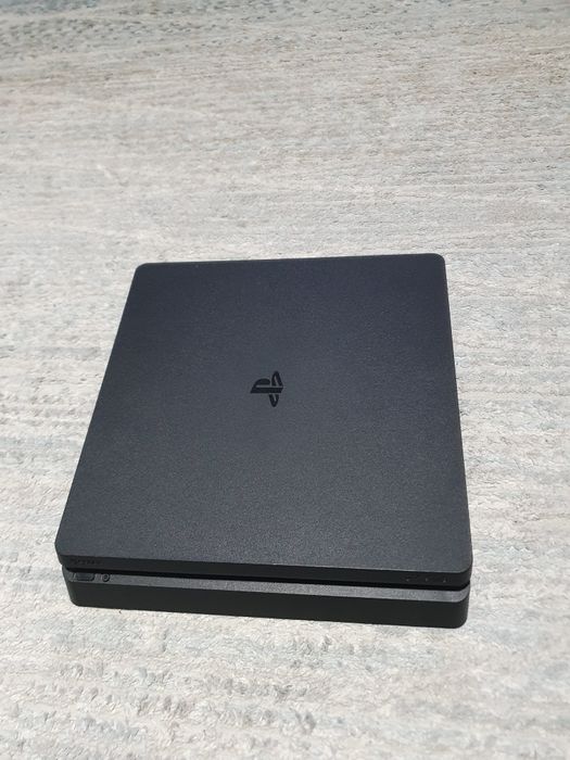PlayStation 4 slim 500gb