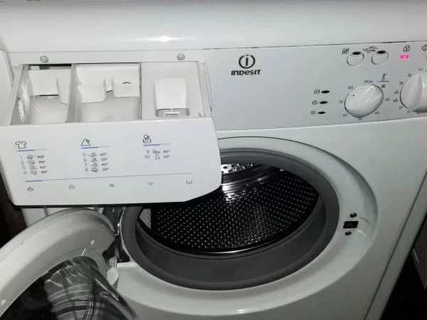 Пералня индезид работеща перфектно