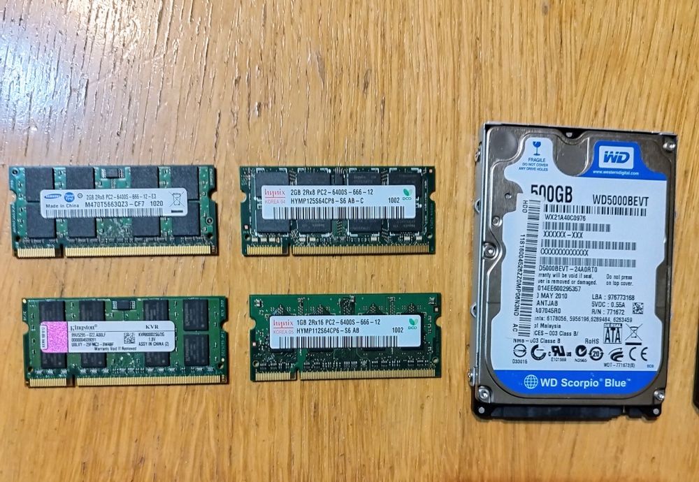 Monitoare, unități centrale PC, piese laptop Asus