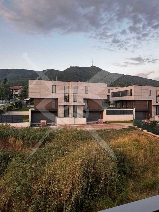 Продава се Тристаен апартамент в София, м-т Гърдова глава - 115 кв.м за 1992 €/кв.м - Снимка #9