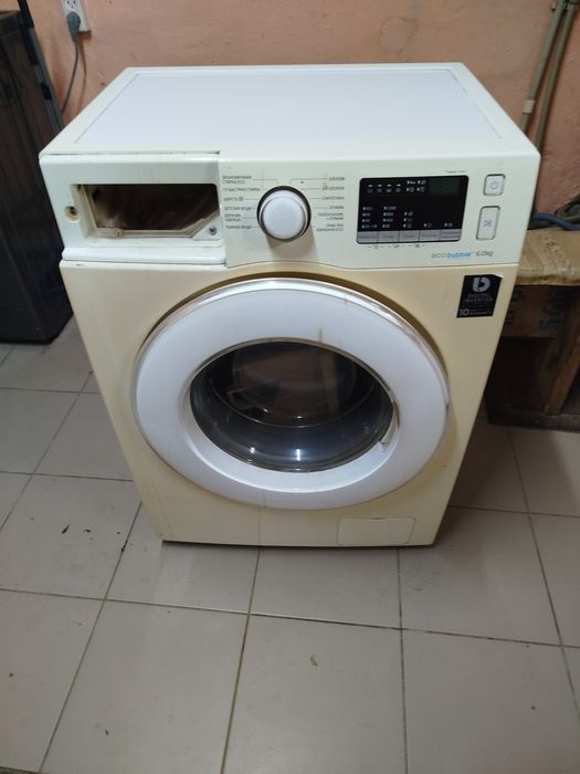Продам стиральную машину