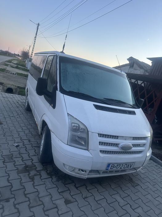 Ford tranzit 8+1 an fabricate 2010
