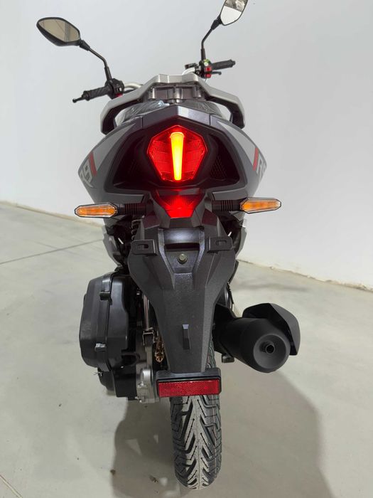 Scuter cu permis R9 Breckner Germany 125 nou Agramix