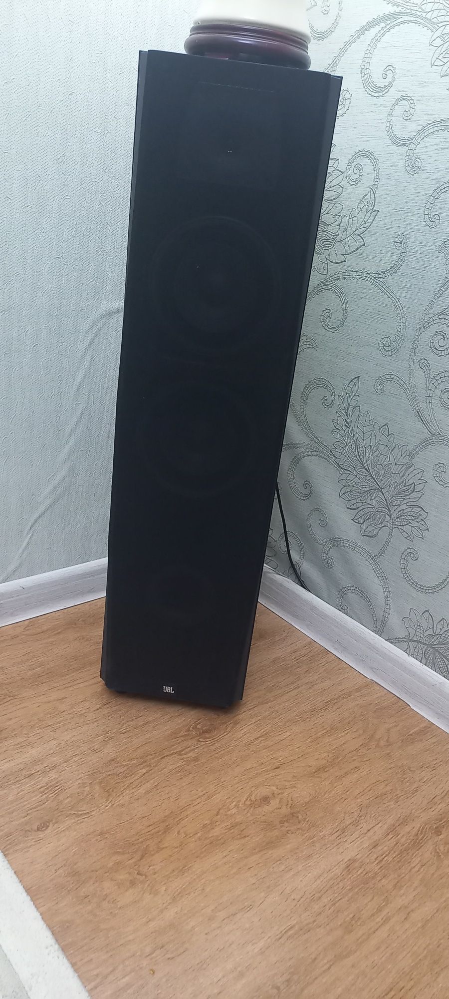 Срочно.Колонка JBL LA660