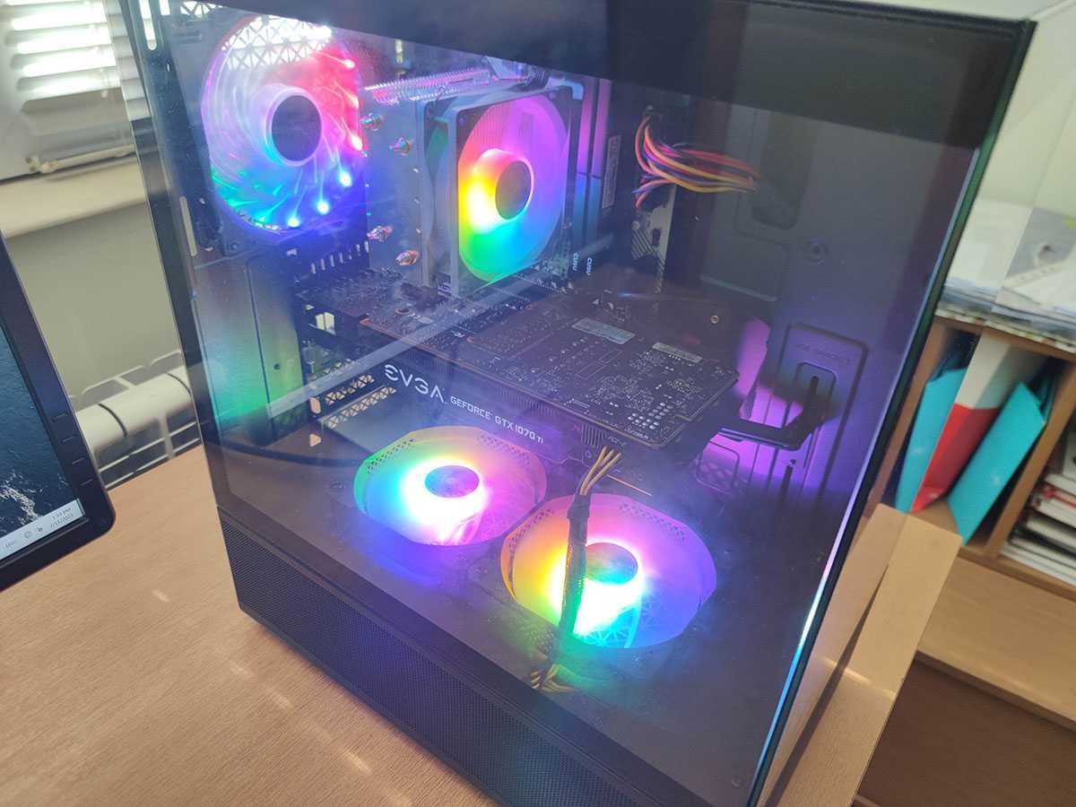 Геймърски компютър, Ryzen 3500X, 1070Ti, 32gb Ram, 960gb SSD, 700W