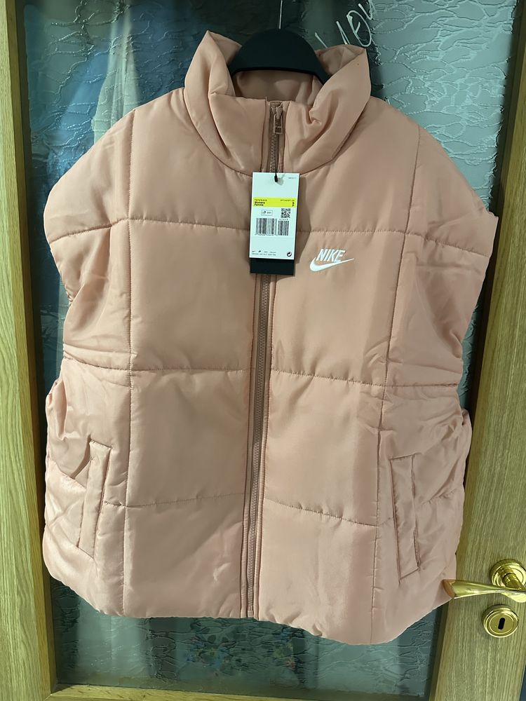Nike оригинално долнище с етикет