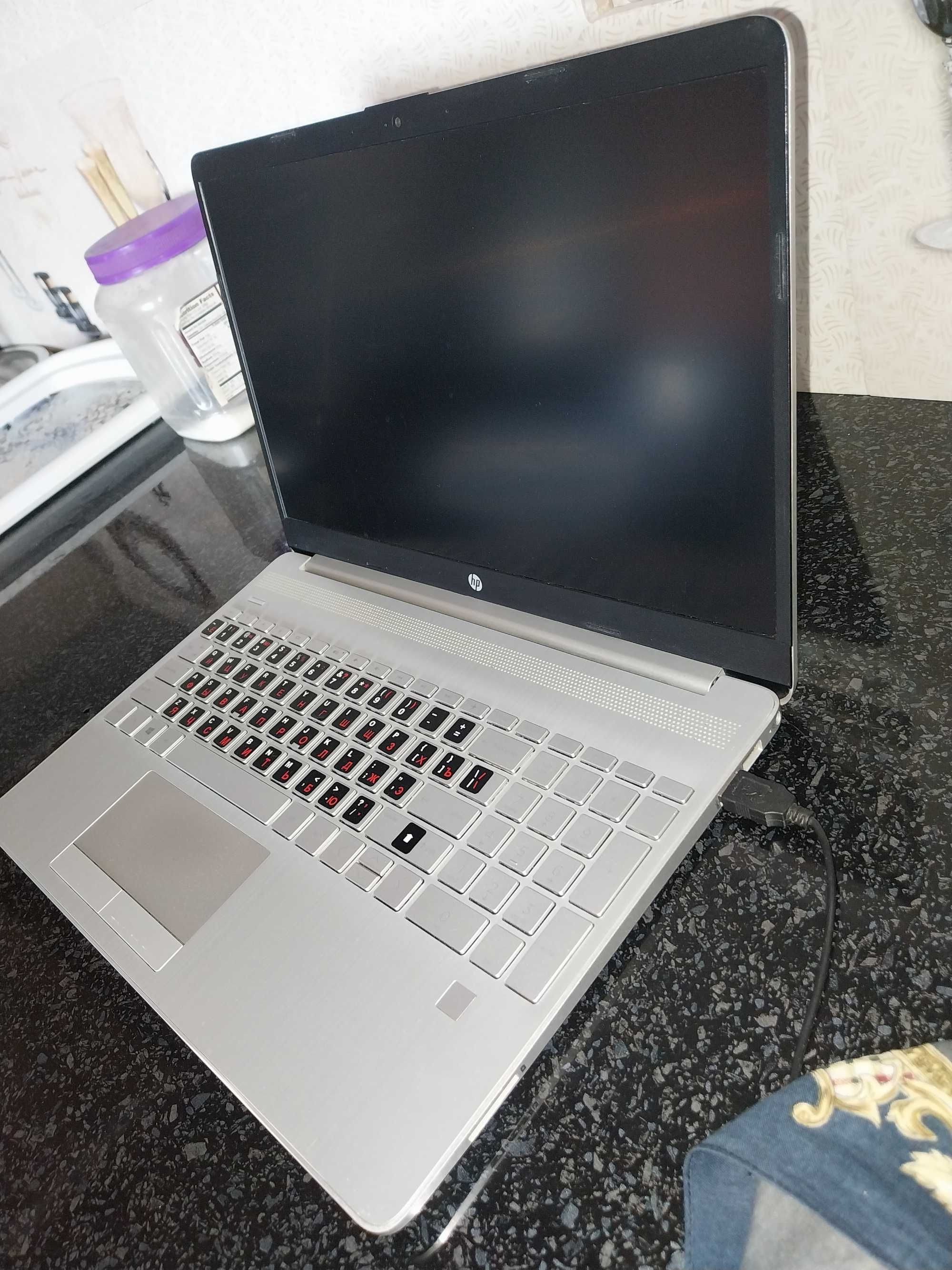 Продаю :Ноотбук-НР LAPTOP.