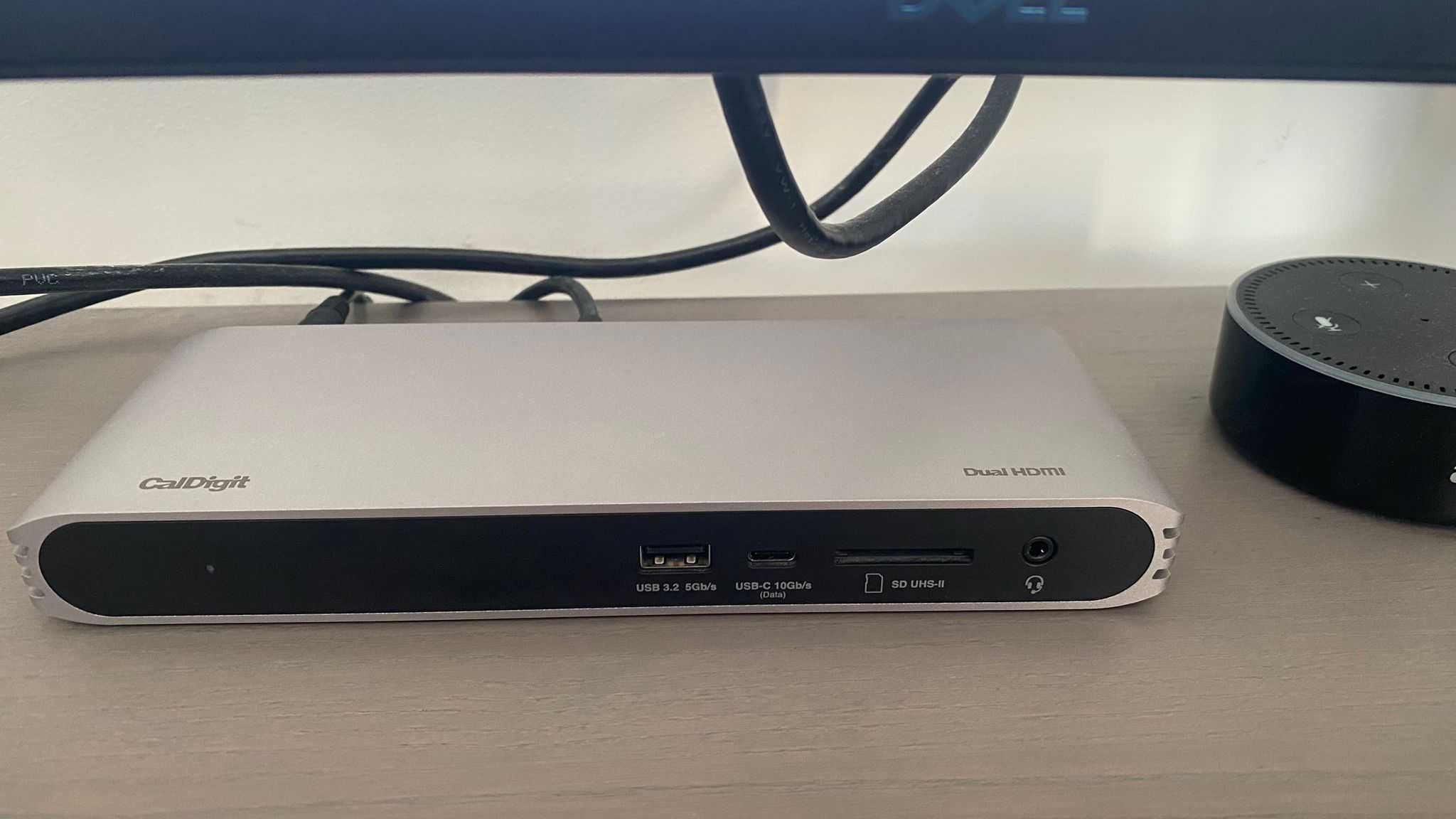 CalDigit Dock Pro USB-C HDMI, toate accesoriile + cutie