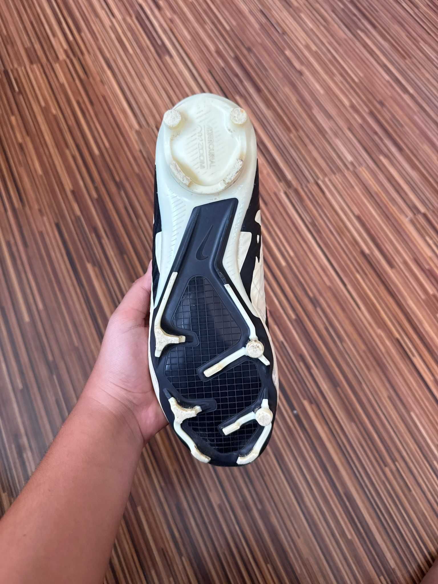Ghete fotbal Nike