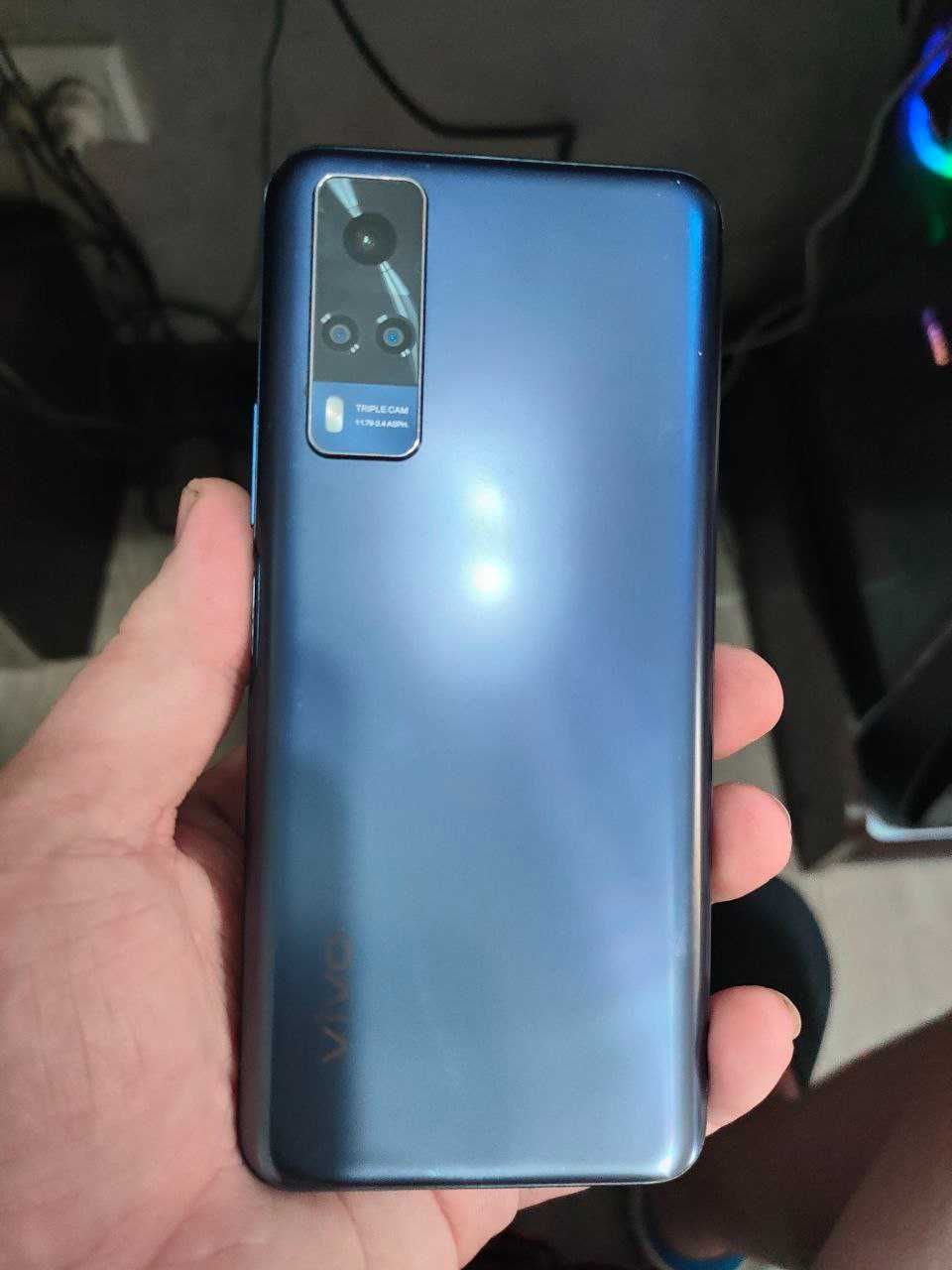 продам VIVO Y53S 8\128 темно синий