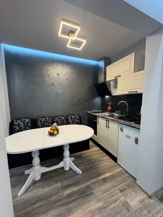 Стая за нощувка, под наем гр. Варна, широк център