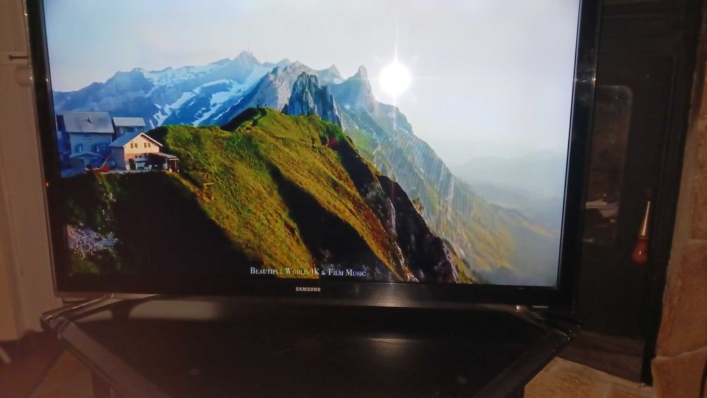 Телевизор SAMSUNG - 48" - HDMI - 3D