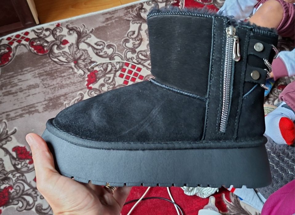 Ugg noi mar 38 îmblănite