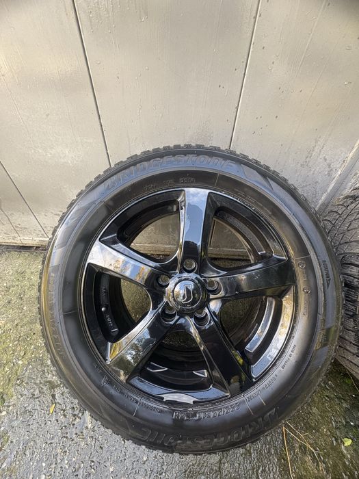 Джанти с зимни гуми BRIDGESTONE BLIZZAK 225 / 55/16