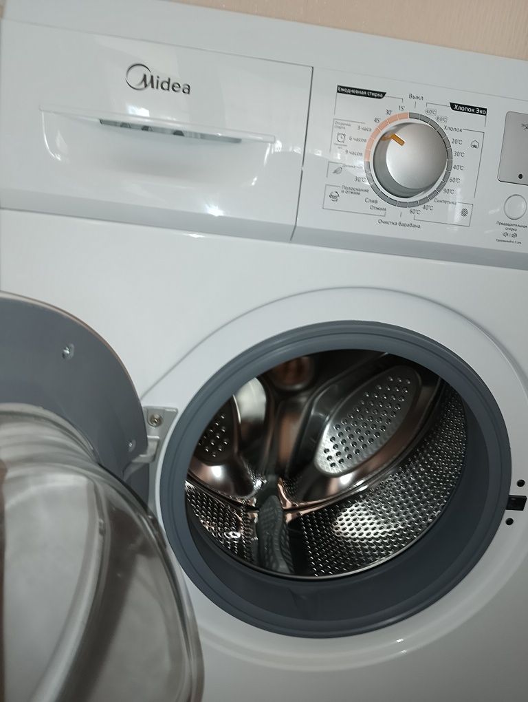 Продам новую стиральную машину
