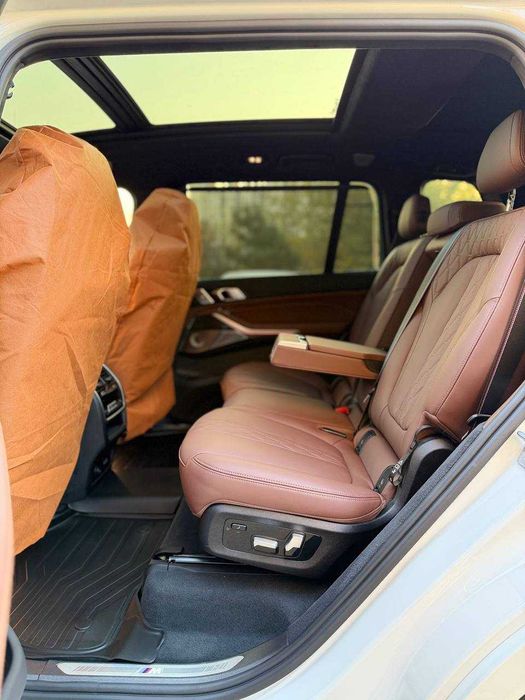 BMW X7 M60i возможно приобрести в рассрочку или обменять