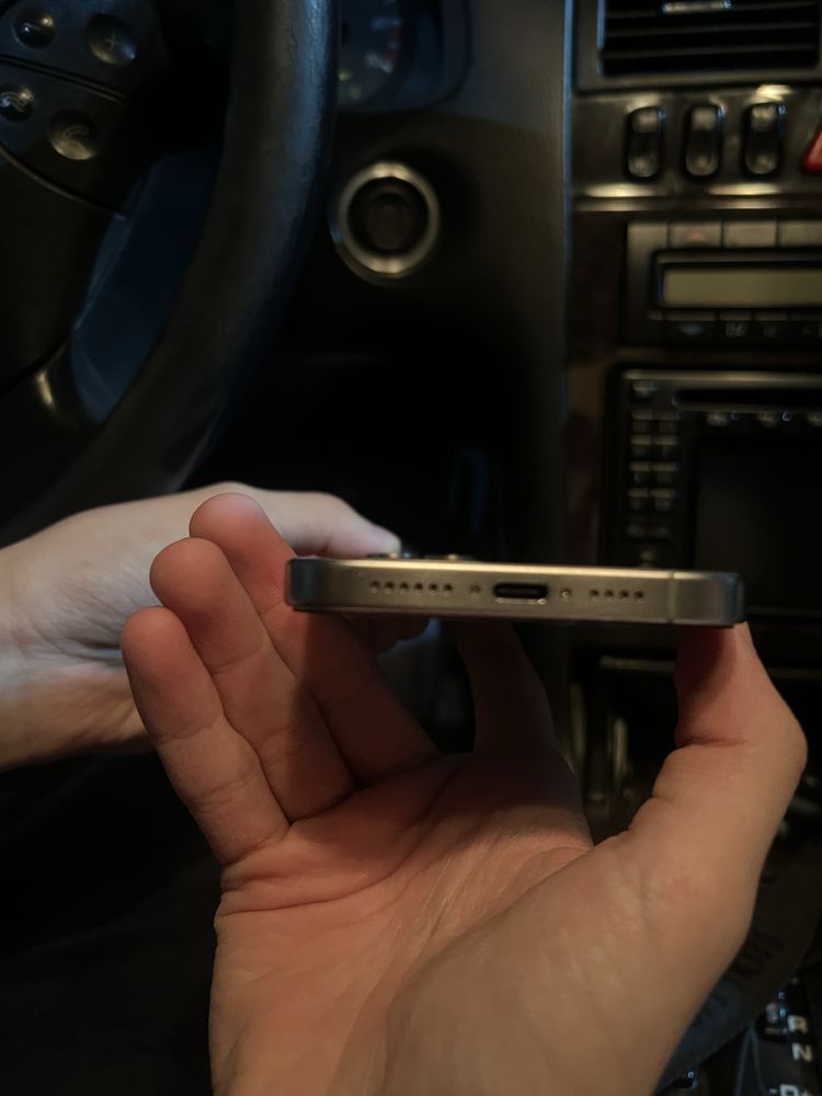 Iphone 15 pro max СРОЧНО