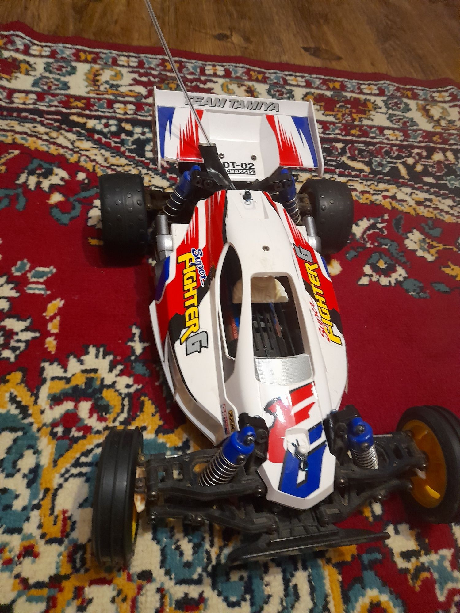 Mașinuța  team tamiya dt 02