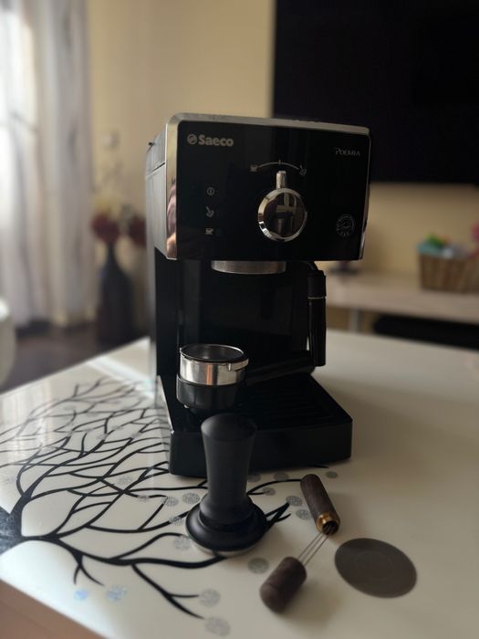 Кафемашина Saeco Poemia + бариста комплект