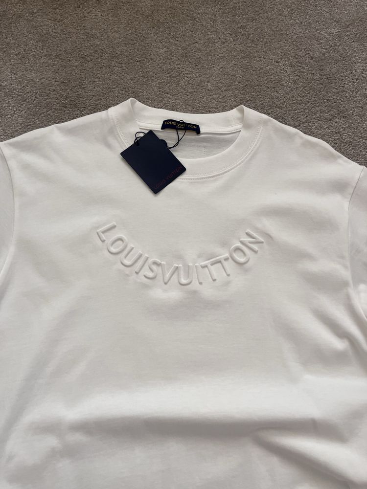 LV мъжка тениска New Season