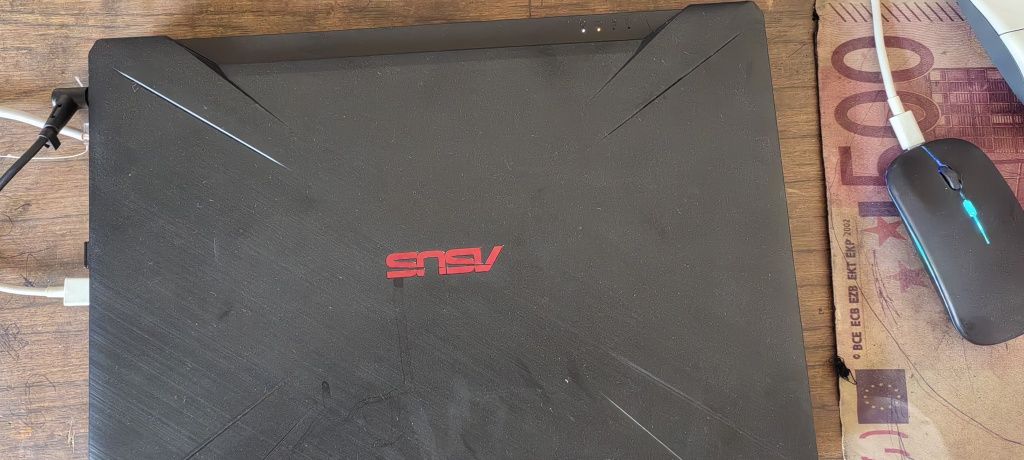 Asus tuf Gaming i5 8300H holati zor