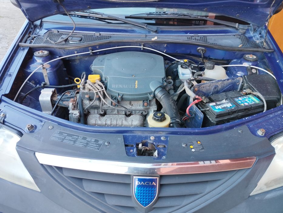 Vând Dacia Logan 2008