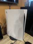 Продавам Playstation 5 с две игри!