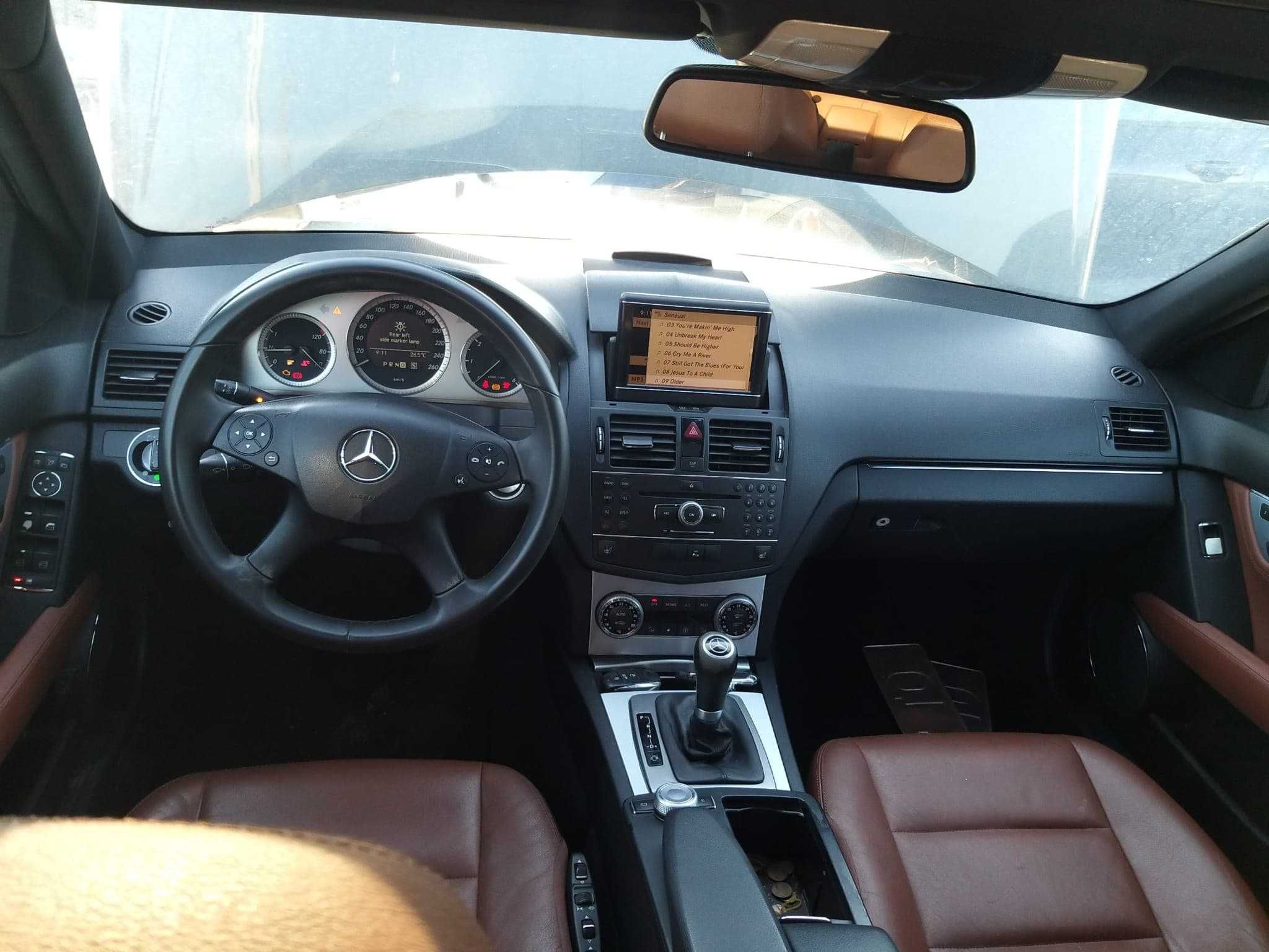 Dezmembrez Mercedes C-Classe W204 T-Modell 320CDI 4-Matic